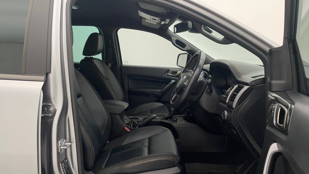 2021 Ford Ranger Wildtrak 2.0 (4x4), Automatic, 72672 km, Right Side Front Door Cabin View