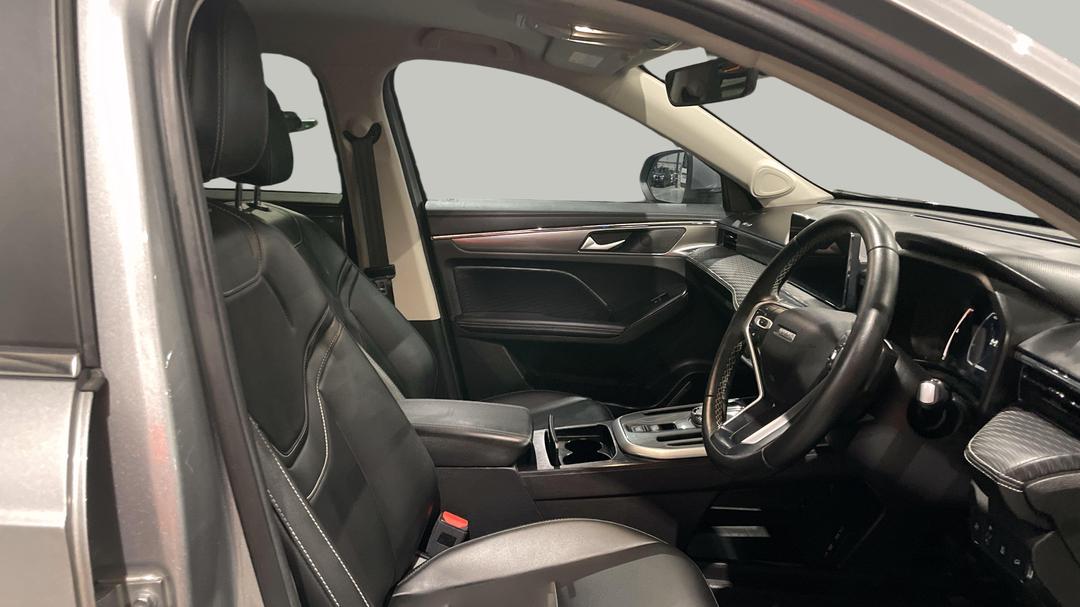 2023 GWM Haval Jolion Lux Hybrid, Automatic, 68824 km, Right Side Front Door Cabin View