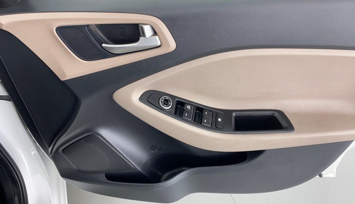 2020 Hyundai Elite i20 MAGNA+ VTVT, Petrol, Manual, 20,885 km, Driver Side Door Panels Control