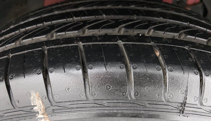 2019 Maruti Vitara Brezza ZDI, Diesel, Manual, 49,017 km, Right Front Tyre Tread