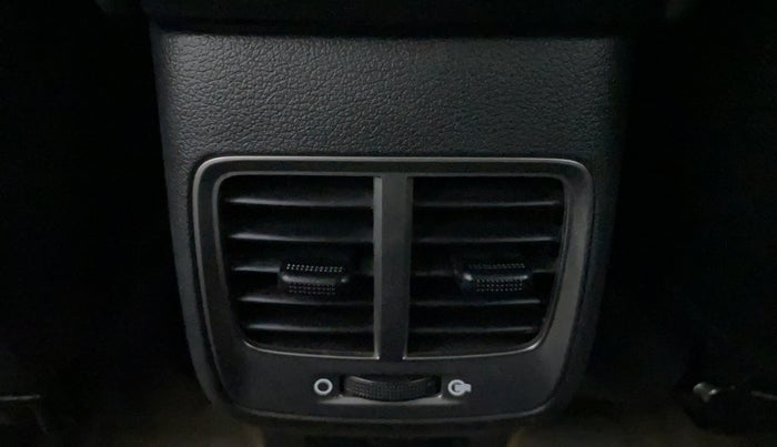 2017 Hyundai Verna 1.6 SX VTVT, Petrol, Manual, 49,592 km, Rear AC Vents