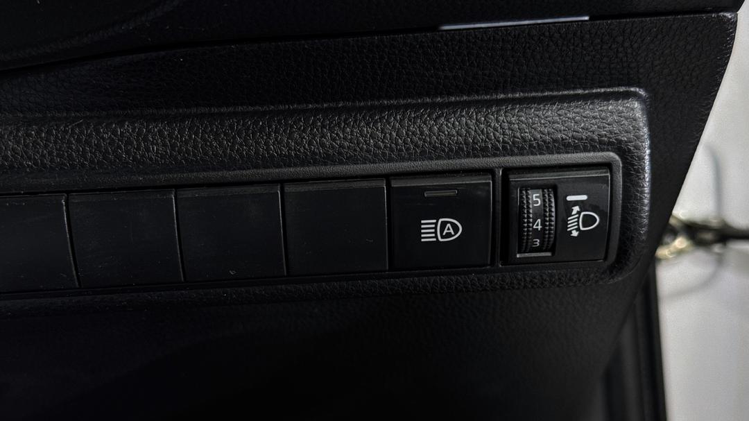 2021 Toyota Corolla Ascent Sport, Automatic, 55821 km, Utility Switches/Buttons