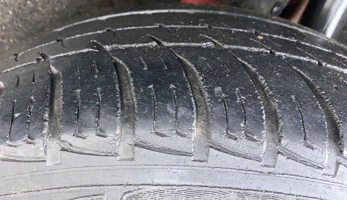 2019 Maruti Vitara Brezza VDI, Diesel, Manual, 53,619 km, Left Rear Tyre Tread