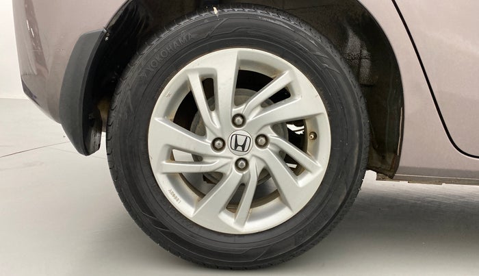 2015 Honda Jazz 1.2 V MT, Petrol, Manual, 71,368 km, Right Rear Wheel