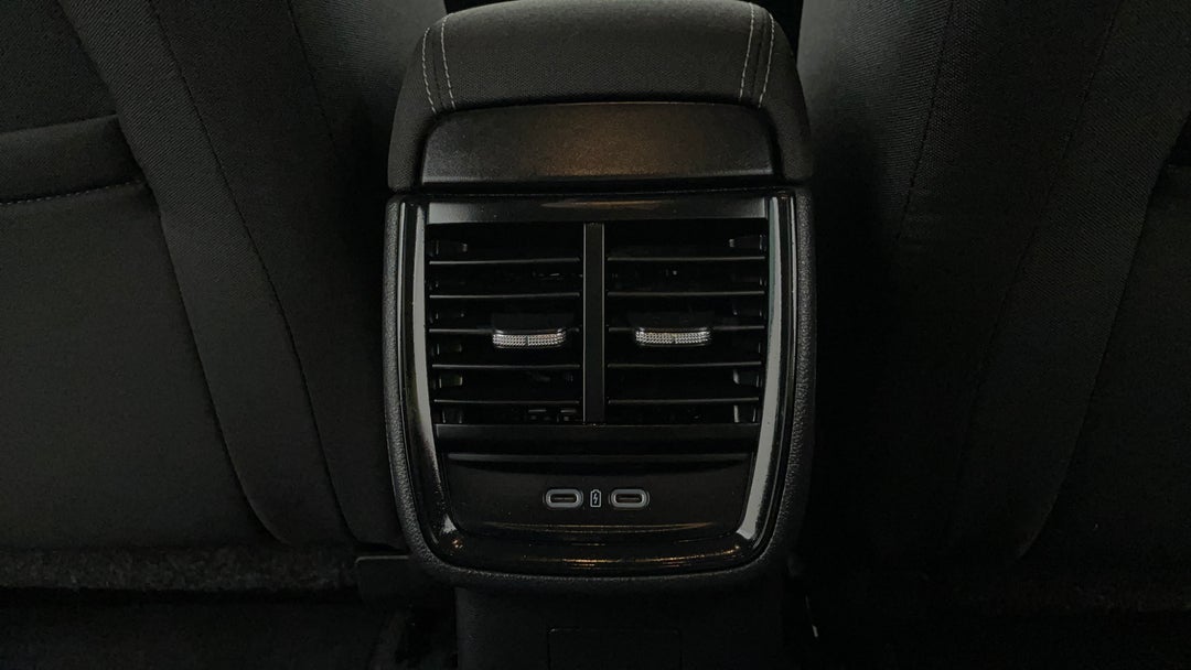 Rear A/C Vent