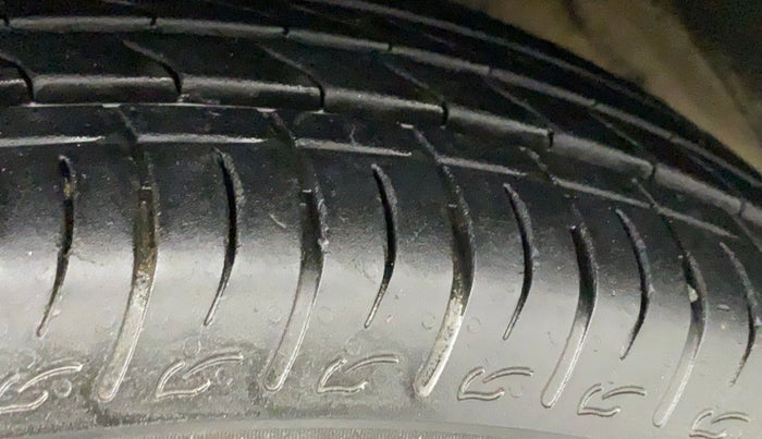 2023 Maruti BREZZA ZXI SMART HYBRID , Petrol, Manual, 12,465 km, Left Front Tyre Tread