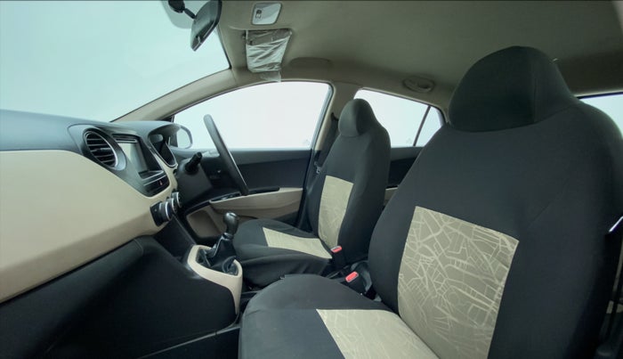 2017 Hyundai Grand i10 MAGNA 1.2 KAPPA VTVT, CNG, Manual, 74,148 km, Right Side Front Door Cabin