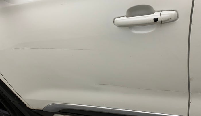 2018 Maruti Vitara Brezza ZDI PLUS AMT, Diesel, Automatic, 1,06,164 km, Front passenger door - Minor scratches