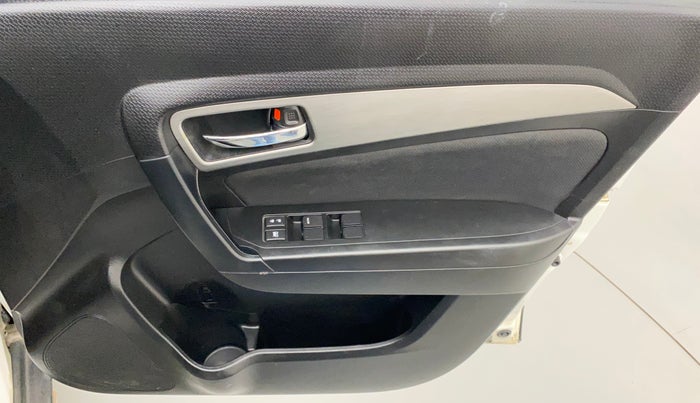 2018 Maruti Vitara Brezza ZDI PLUS AMT, Diesel, Automatic, 1,06,164 km, Driver Side Door Panels Control