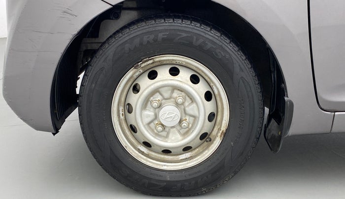 2014 Hyundai Eon D-LITE+, Petrol, Manual, 16,083 km, Left Front Wheel
