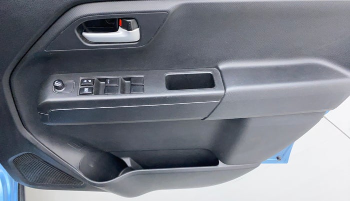 2020 Maruti New Wagon-R VXI 1.0, Petrol, Manual, 24,720 km, Driver Side Door Panels Control