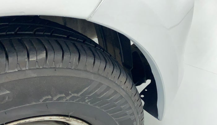 2014 Hyundai i10 MAGNA 1.1, Petrol, Manual, 62,815 km, Right fender - Lining loose