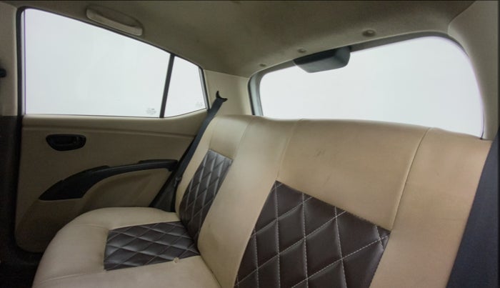 2014 Hyundai i10 MAGNA 1.1, Petrol, Manual, 62,815 km, Right Side Rear Door Cabin