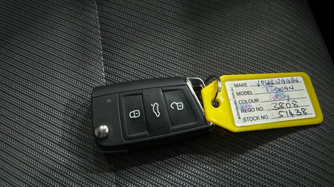 2019 Volkswagen Tiguan 132 Tsi R-line Edition, Automatic, 73872 km, Key Close-up