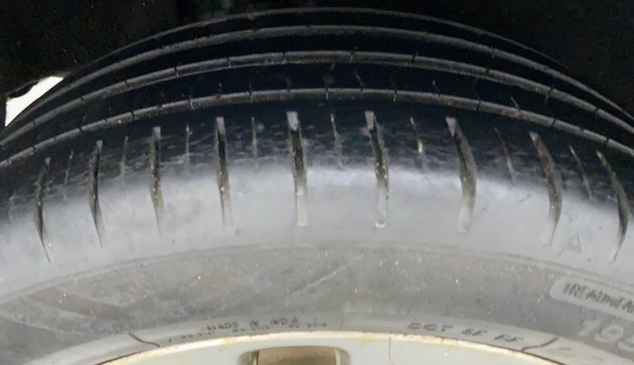 2017 Maruti Baleno ALPHA 1.2 K12, Petrol, Manual, 45,215 km, Right Rear Tyre Tread