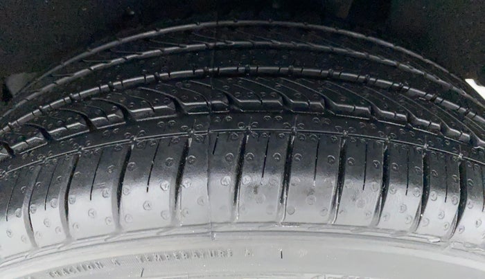 2017 Maruti Baleno ALPHA 1.2 K12, Petrol, Manual, 45,215 km, Left Rear Tyre Tread