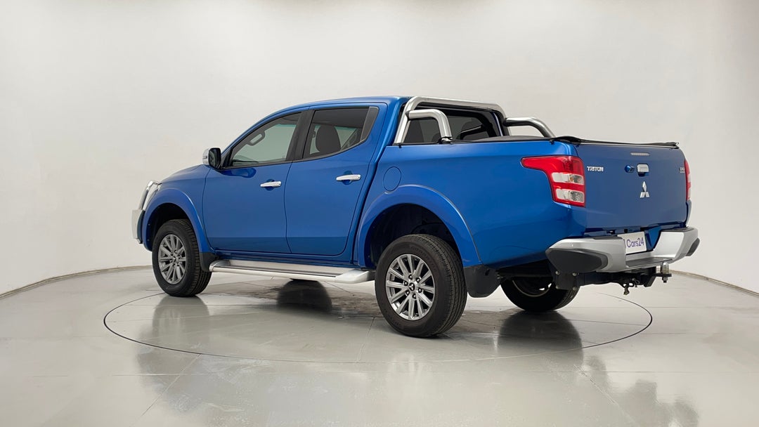 Left Back Diagonal (45- Degree) View