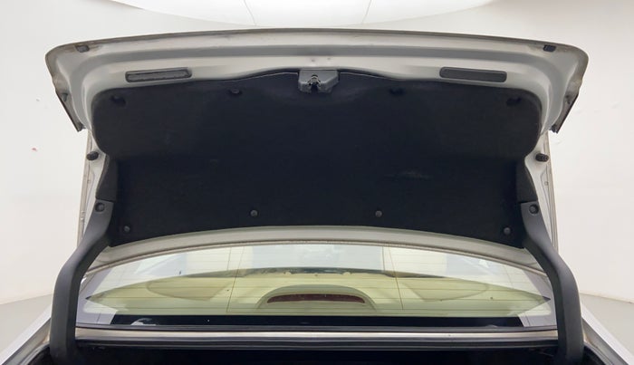 2011 Honda Civic 1.8V MT SUN ROOF, Petrol, Manual, 99,374 km, Boot Door Open