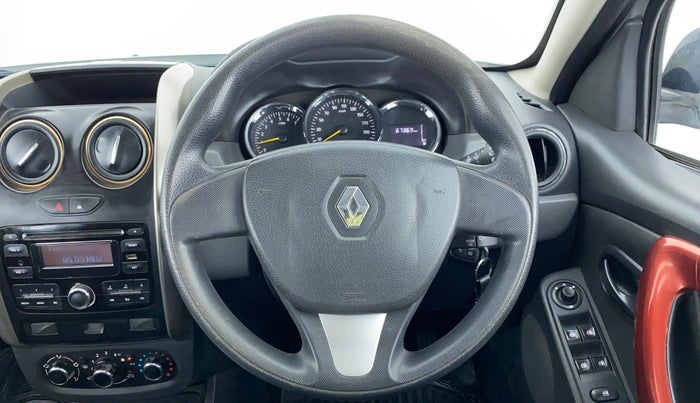 2016 Renault Duster 85 PS RXL, Diesel, Manual, 67,550 km, Steering Wheel Close Up