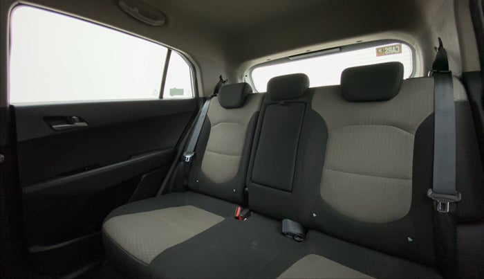 2017 Hyundai Creta SX PLUS AT 1.6 PETROL, Petrol, Automatic, 86,697 km, Right Side Rear Door Cabin