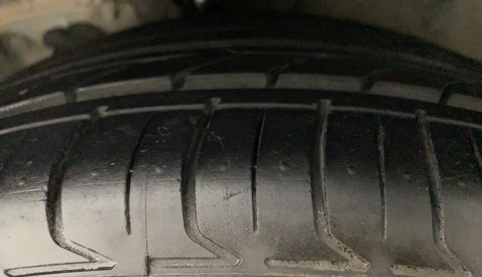 2017 Hyundai Creta SX PLUS AT 1.6 PETROL, Petrol, Automatic, 86,697 km, Left Front Tyre Tread
