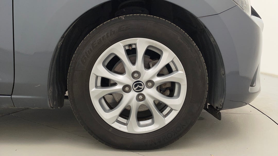 2015 Mazda 2 Maxx, Automatic, 99780 km, Right Front Wheel