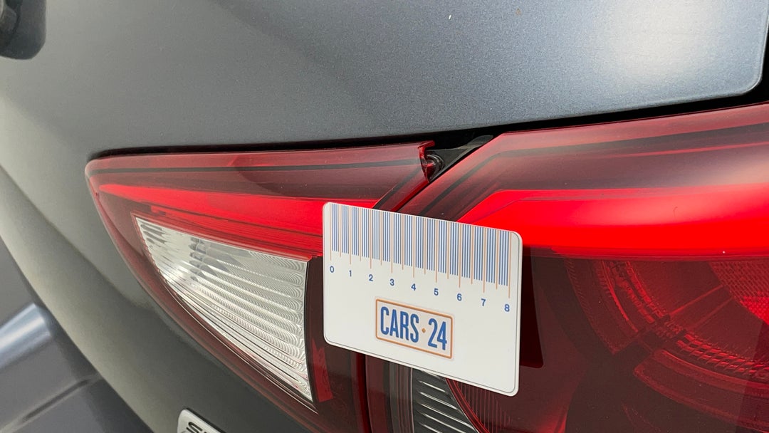 2015 Mazda 2 Maxx, Automatic, 99780 km, Lights Tail lights RHS Chip