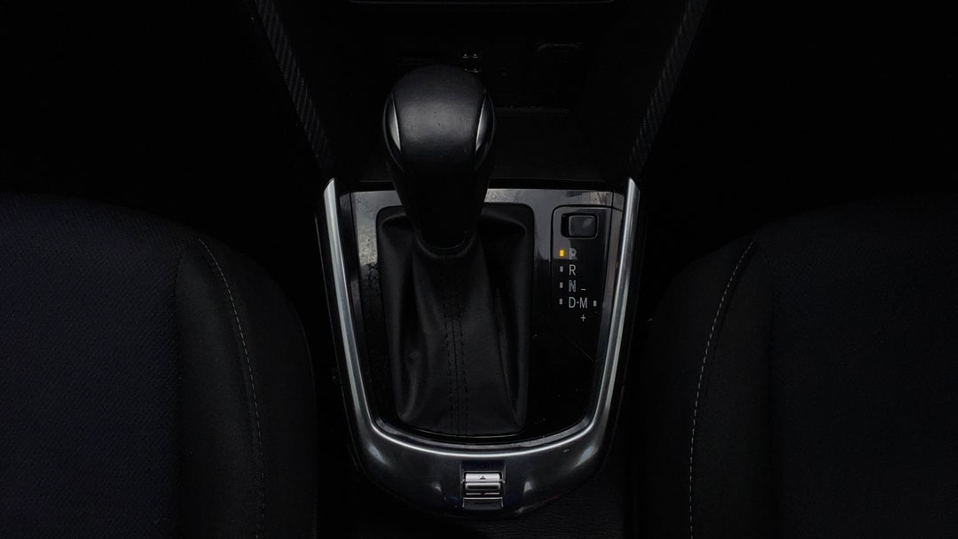 2015 Mazda 2 Maxx, Automatic, 99780 km, Gear Lever 