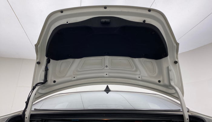 2015 Hyundai Verna FLUIDIC 4S1.6 VTVT SX O, Petrol, Manual, 81,180 km, Boot Door Open