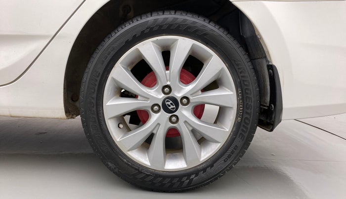 2015 Hyundai Verna FLUIDIC 4S1.6 VTVT SX O, Petrol, Manual, 81,180 km, Left Rear Wheel