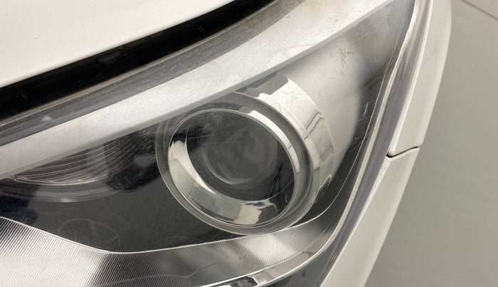 2015 Hyundai Verna FLUIDIC 4S1.6 VTVT SX O, Petrol, Manual, 81,180 km, Left headlight - Minor scratches