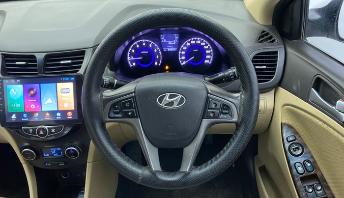 2015 Hyundai Verna FLUIDIC 4S1.6 VTVT SX O, Petrol, Manual, 81,180 km, Steering Wheel Close Up