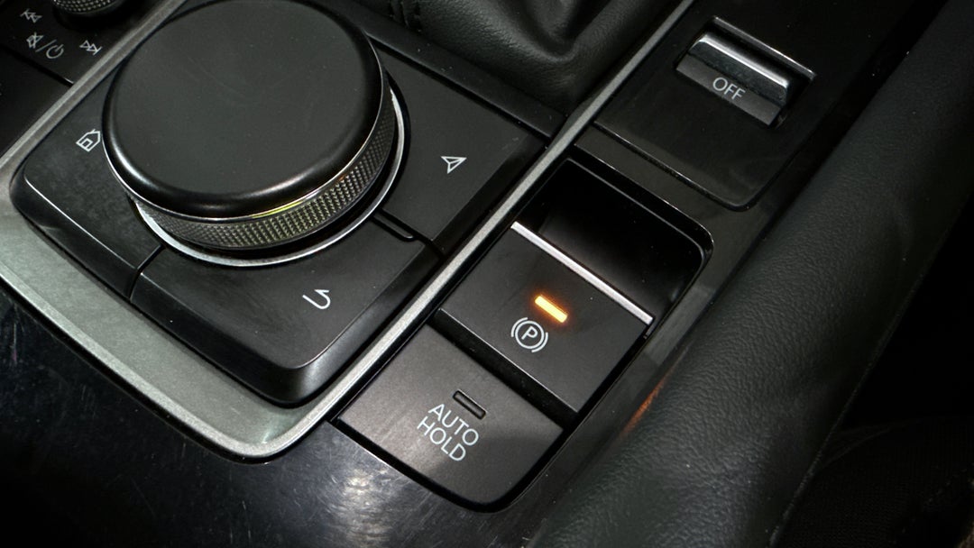 2021 Mazda 3 G20 Pure, Automatic, 60800 km, Handbrake