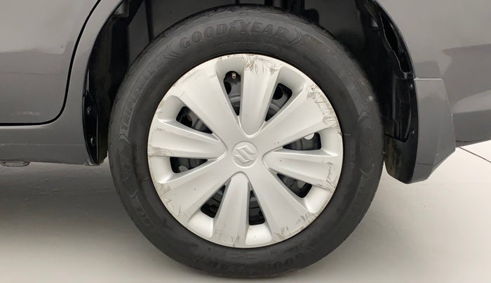2015 Maruti Ertiga VXI CNG, CNG, Manual, 1,00,742 km, Left Rear Wheel