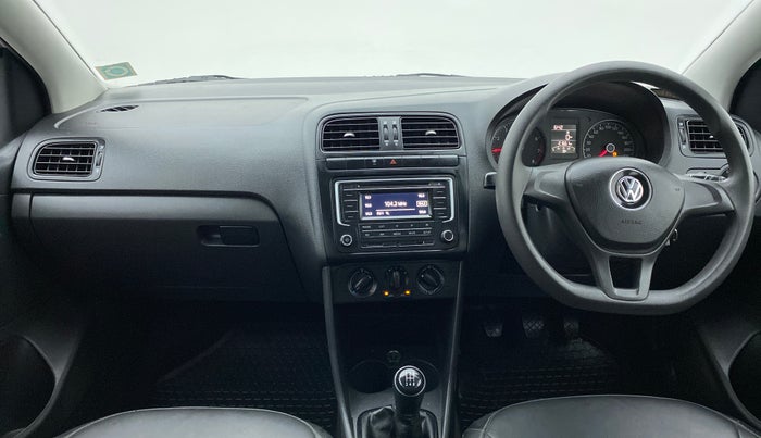 2018 Volkswagen Polo COMFORTLINE 1.0 PETROL, Petrol, Manual, 22,051 km, Dashboard