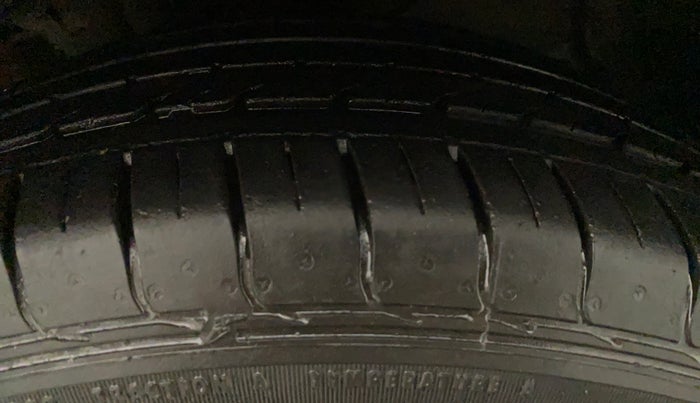 2017 Honda WR-V 1.2L I-VTEC VX MT, Petrol, Manual, 37,590 km, Left Front Tyre Tread