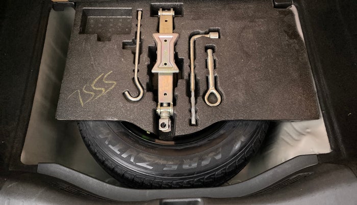 2016 Honda Jazz 1.2 V AT, Petrol, Automatic, 31,687 km, Spare Tyre