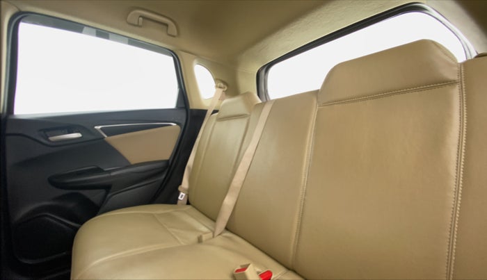 2016 Honda Jazz 1.2 V AT, Petrol, Automatic, 31,687 km, Right Side Rear Door Cabin
