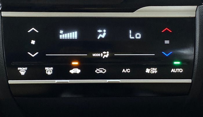 2016 Honda Jazz 1.2 V AT, Petrol, Automatic, 31,687 km, Automatic Climate Control