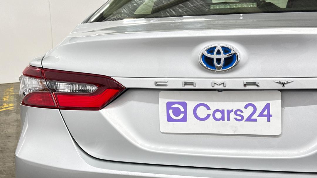 2023 Toyota Camry Ascent Hybrid, Automatic, 19931 km, Badge (Boot Left Side)