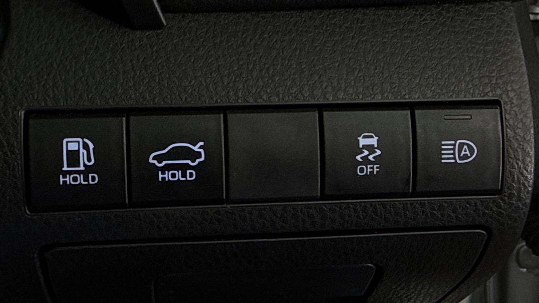 2023 Toyota Camry Ascent Hybrid, Automatic, 19931 km, Utility Switches/Buttons