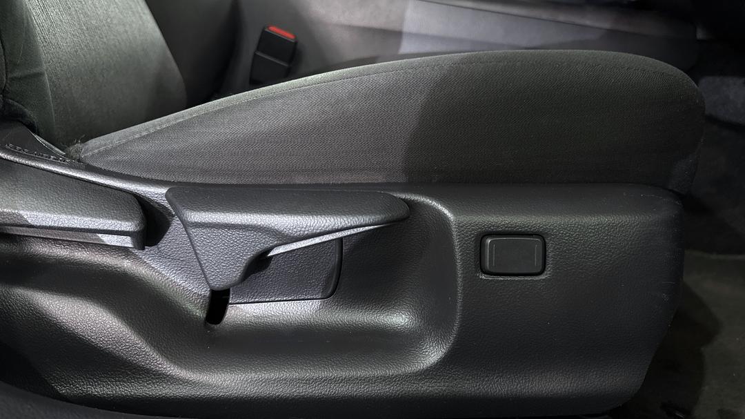 2023 Toyota Camry Ascent Hybrid, Automatic, 19931 km, Drivers Side Adjustment Panel