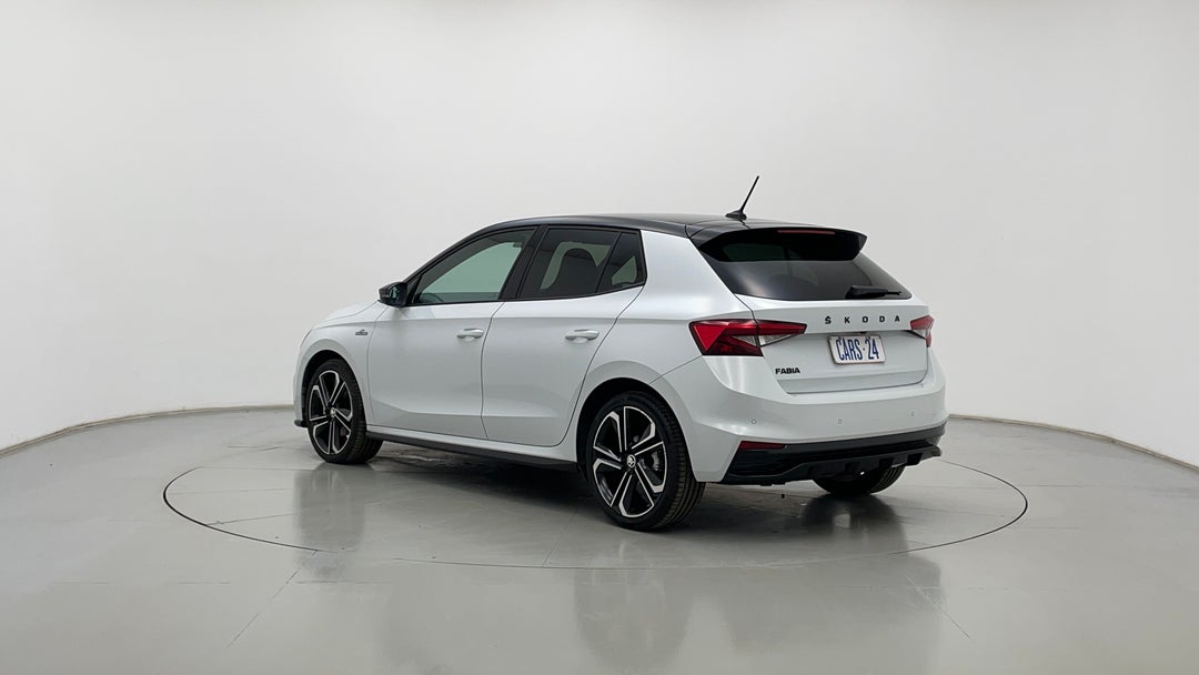 Left Back Diagonal (45- Degree) View