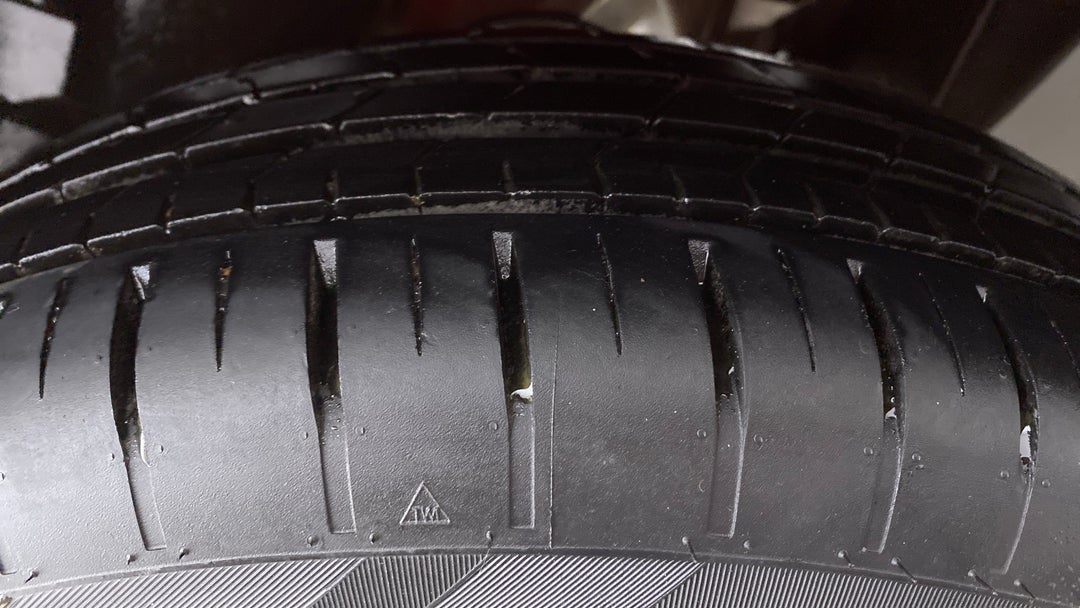 Right Rear Tyre Tread