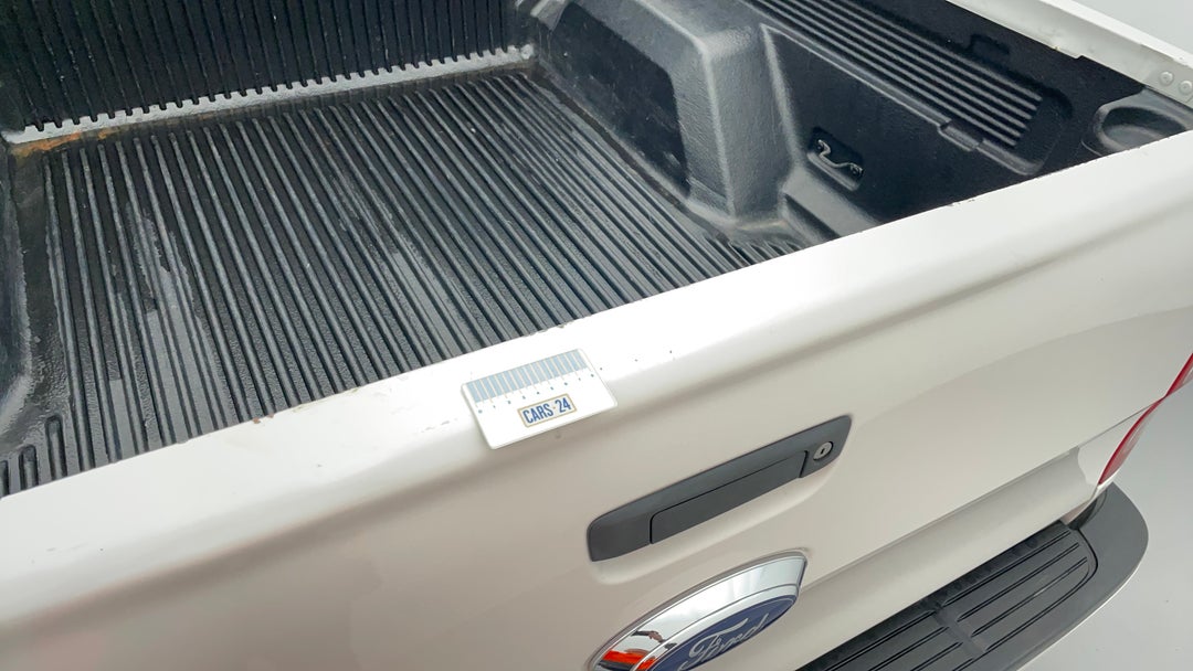 Boot / Tailgate Tray (Ute) Dent