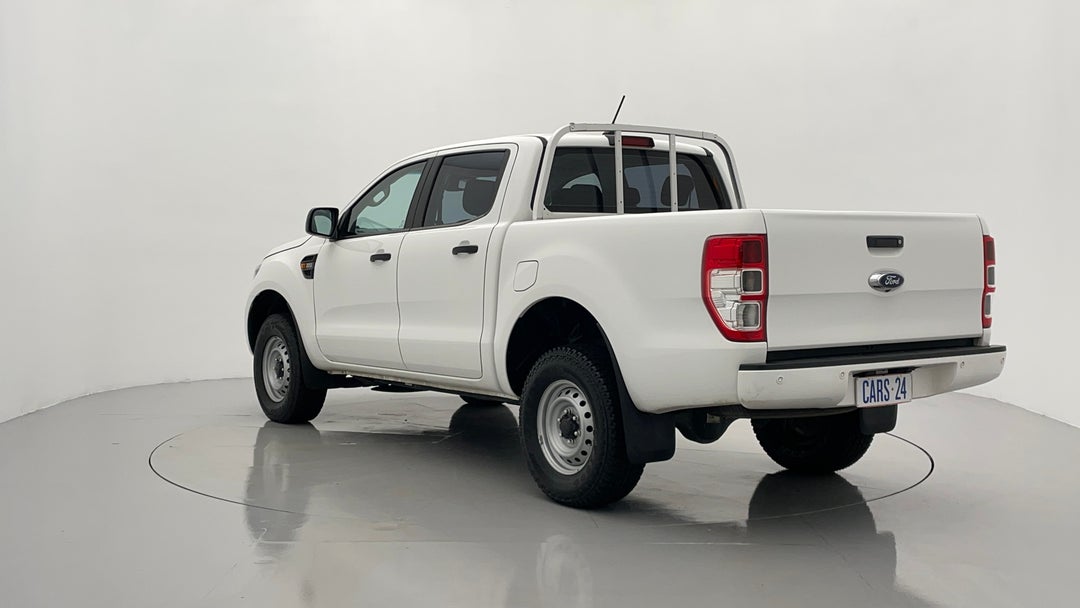 Left Back Diagonal (45- Degree) View