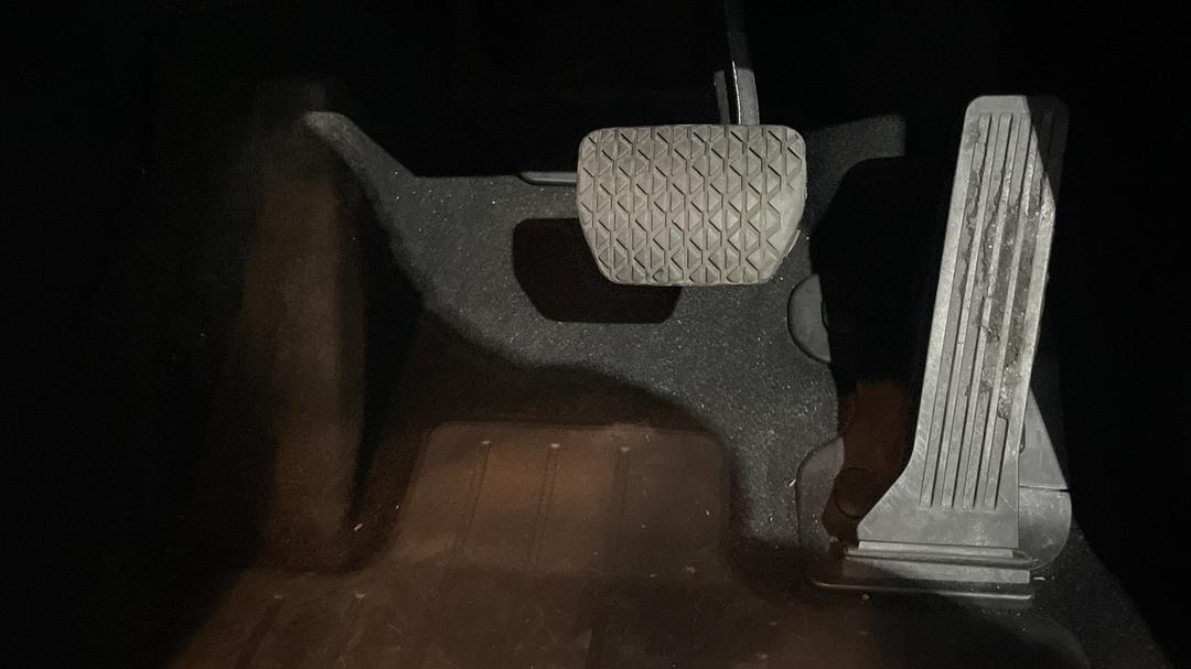 2021 Mazda CX-5 Maxx Sport (FWD), Automatic, 83239 km, Pedals and Footmat