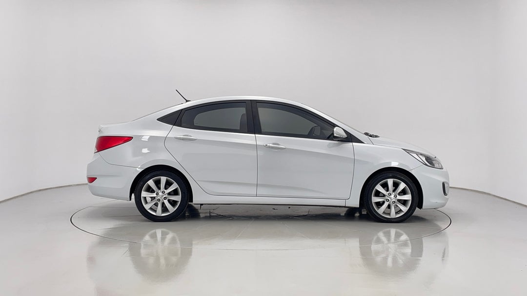 2018 Hyundai Accent Sport, Automatic, 62926 km, Right Side View