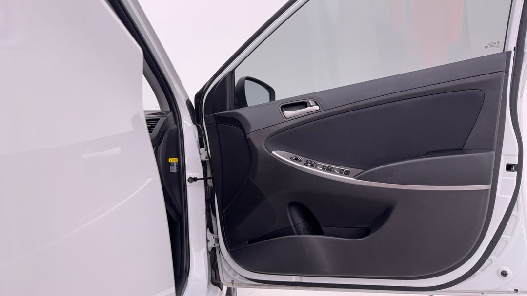 2018 Hyundai Accent Sport, Automatic, 62926 km, Speaker View