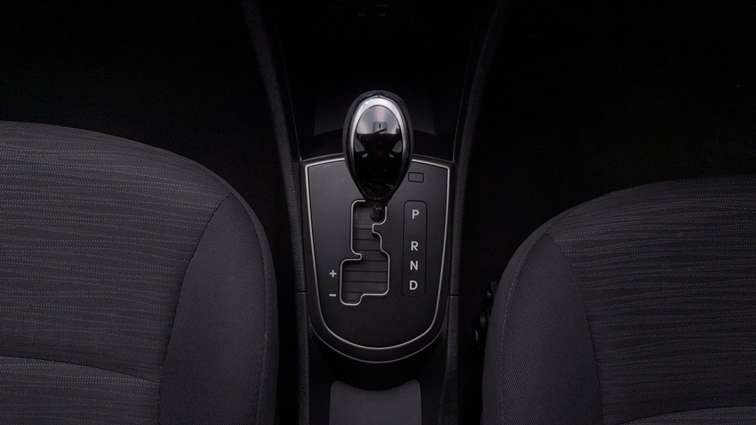 2018 Hyundai Accent Sport, Automatic, 62926 km, Gear Lever 